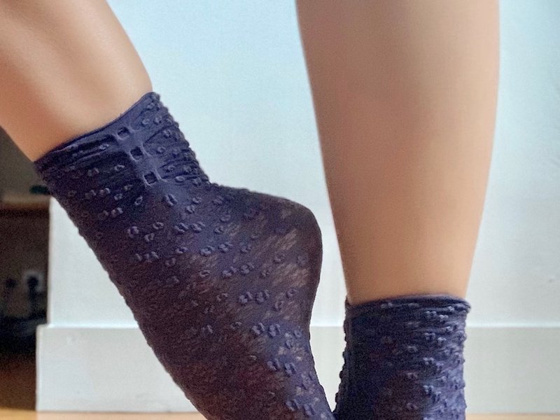 Falke Semi-Sheer Socks - Preview 2